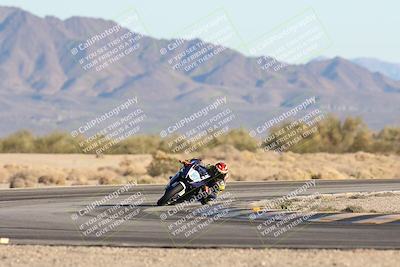 media/Dec-07-2025-CVMA (Sun) [[3e7d2de5dc]]/Race 16-Formula Middleweight/